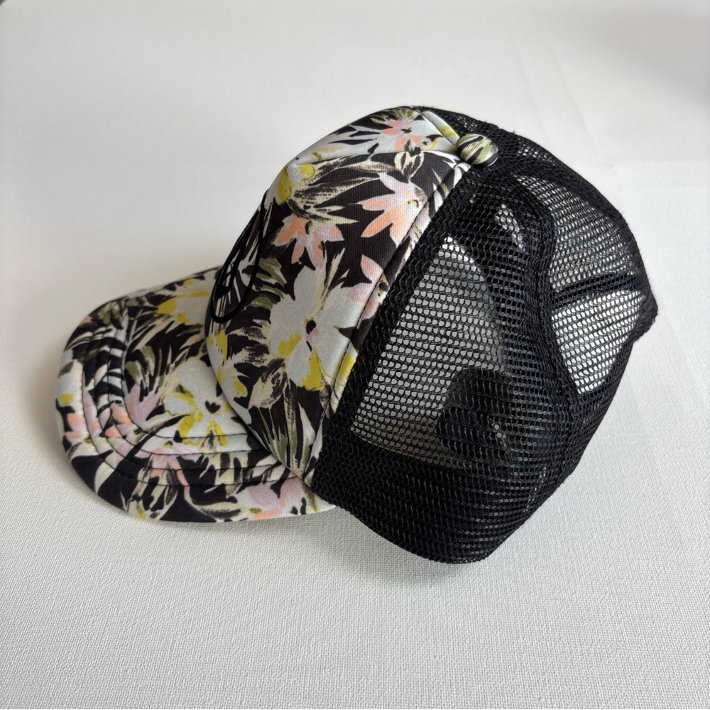 Volcom Floral Tropical Trucker Hat Black Mesh Snapback Cap WON01-1220-01 - Picture 2 of 5